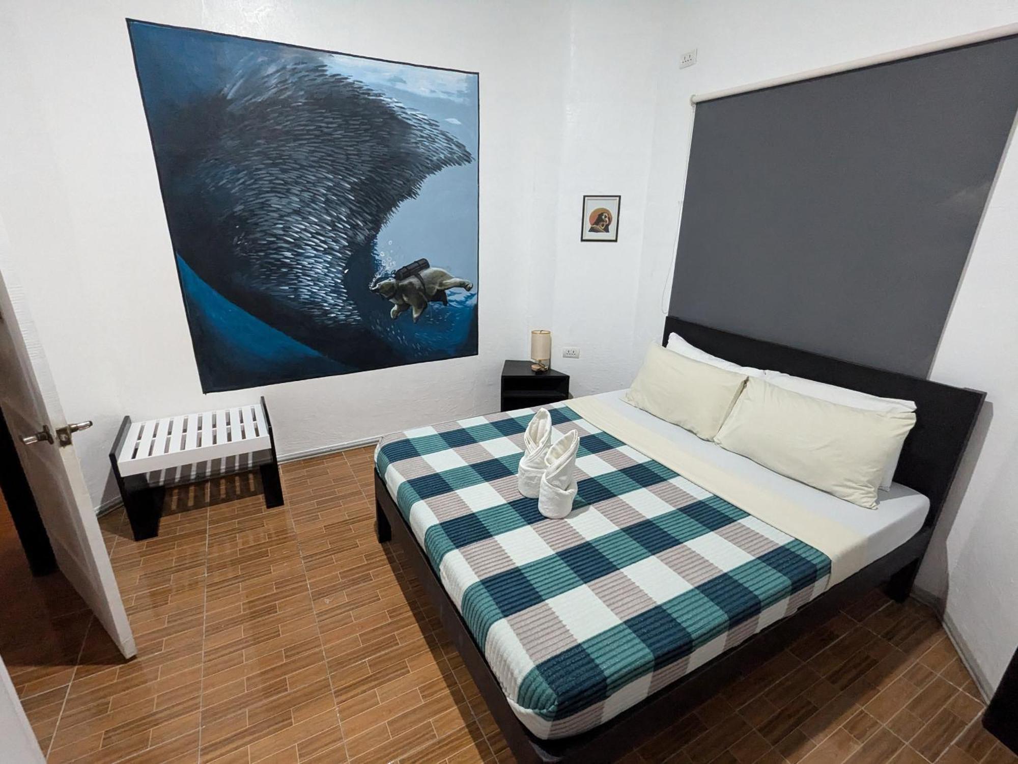 Crazy Bears Hostel Moalboal Exterior foto